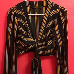 Striped tie around top ✨💛🖤